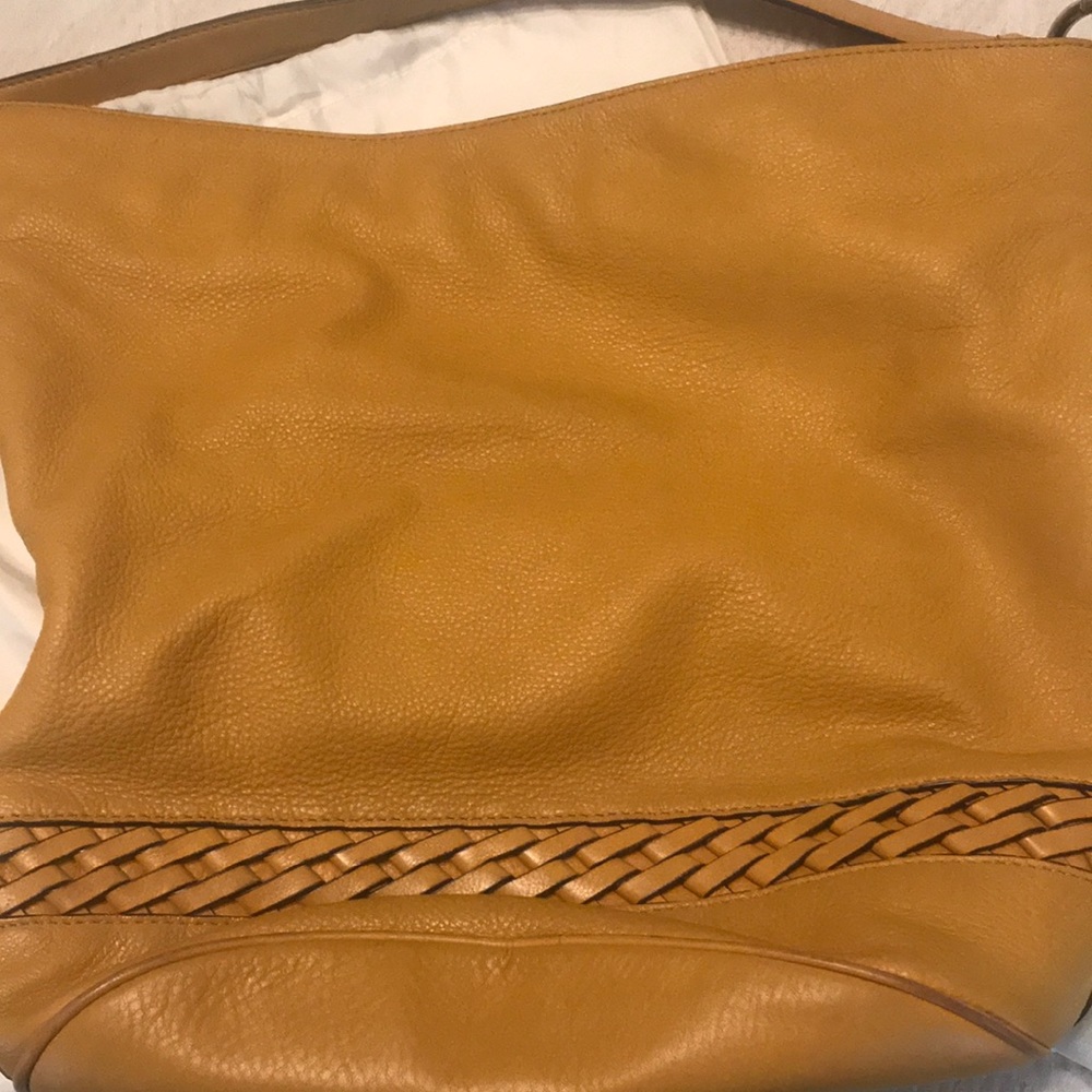 Michael Kors leather handbag. - Picture 4 of 7